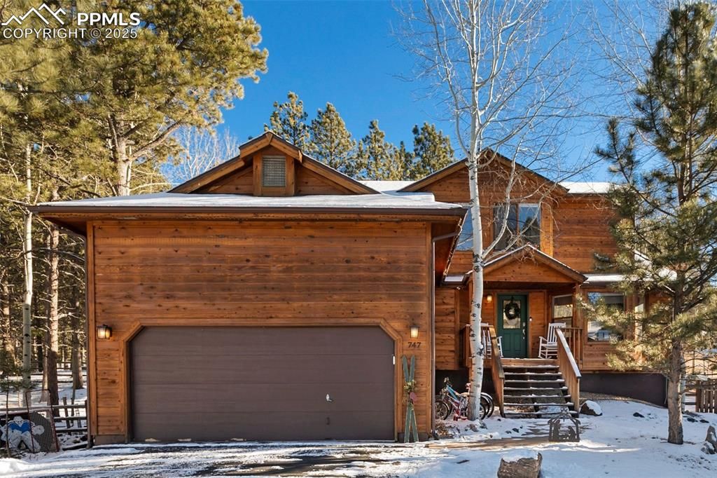 747 Pinon Ridge Drive, Woodland Park, CO 80863