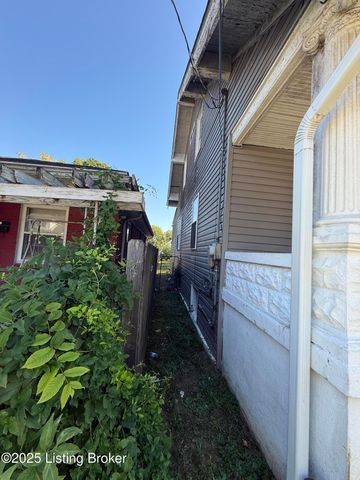 1317 Arcade Ave, Louisville, KY 40215