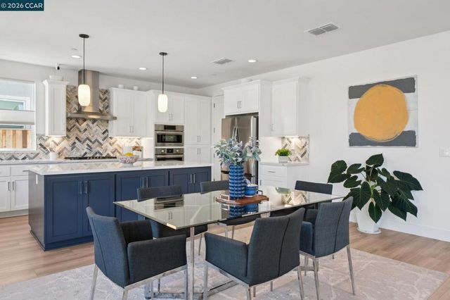 1035 Heckmann Ln, Concord, CA 94518