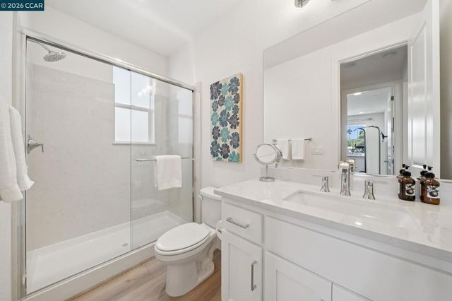 1035 Heckmann Ln, Concord, CA 94518