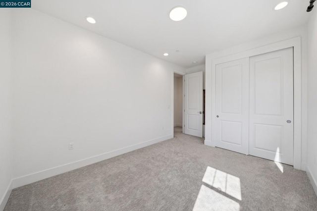 1035 Heckmann Ln, Concord, CA 94518