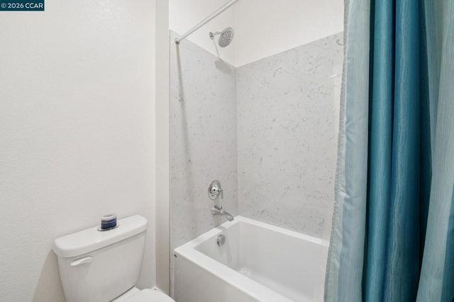 1035 Heckmann Ln, Concord, CA 94518