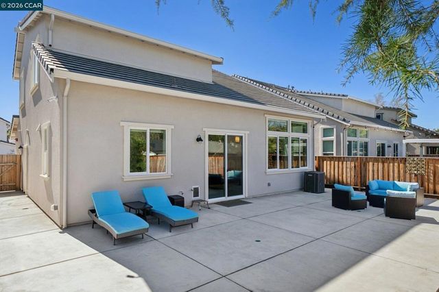 1035 Heckmann Ln, Concord, CA 94518