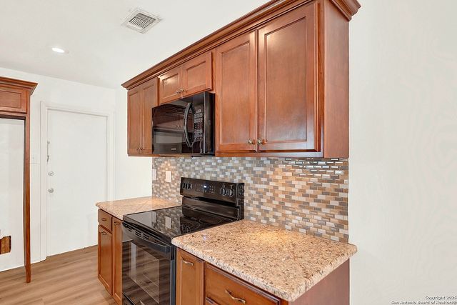 1004 Gettysburg, Schertz, TX 78154