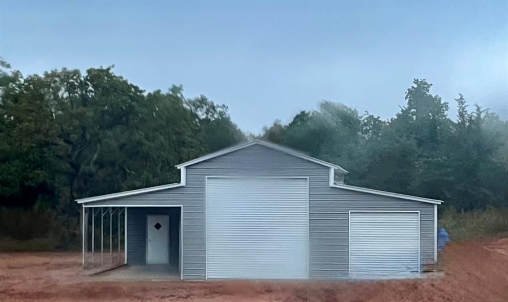 7424 E Charter Oak Road, Guthrie, OK 73044