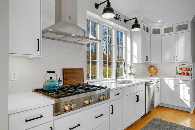 62 Seven Sister Rd, Haverhill, MA 01830