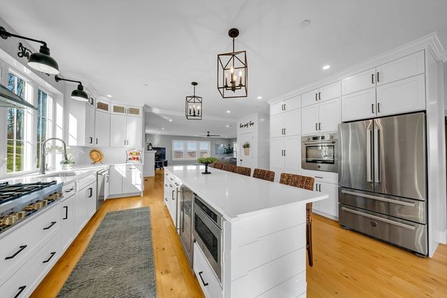 62 Seven Sister Rd, Haverhill, MA 01830