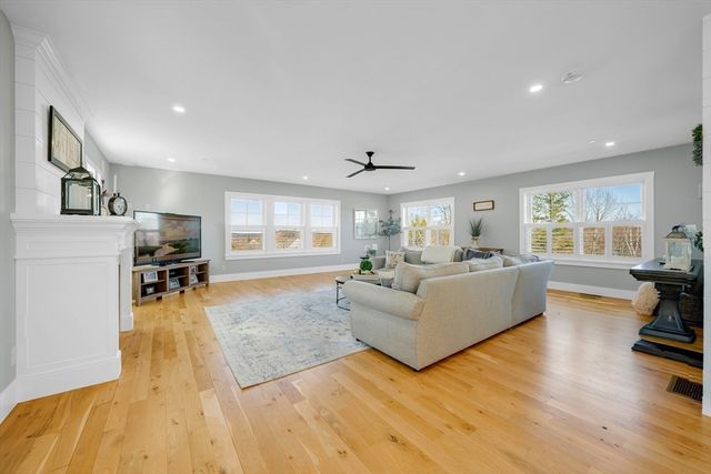 62 Seven Sister Rd, Haverhill, MA 01830