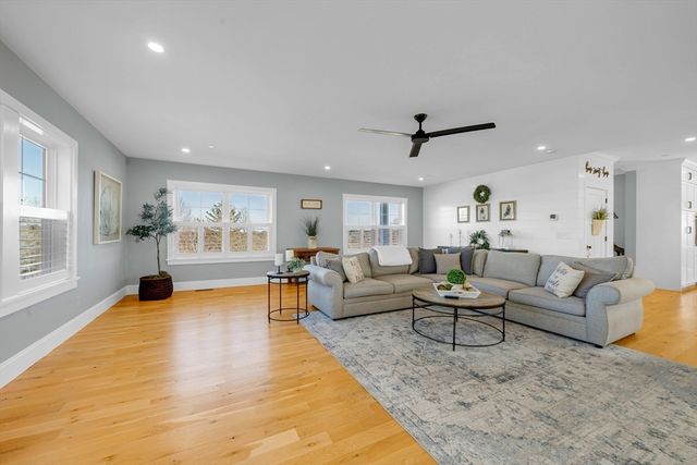 62 Seven Sister Rd, Haverhill, MA 01830