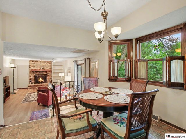 3202 Redwing Drive, Bellevue, NE 68123