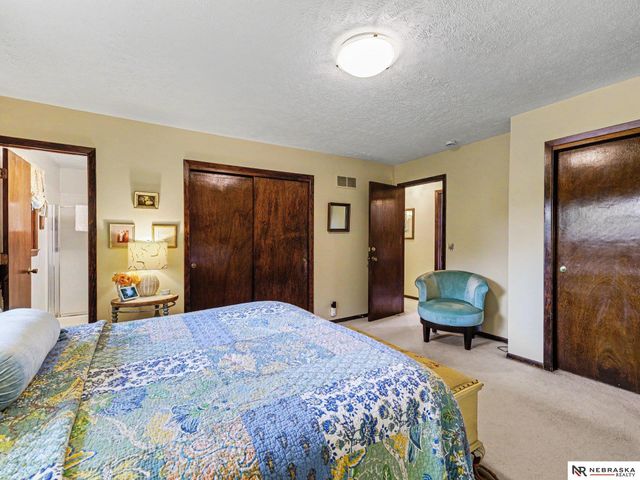 3202 Redwing Drive, Bellevue, NE 68123