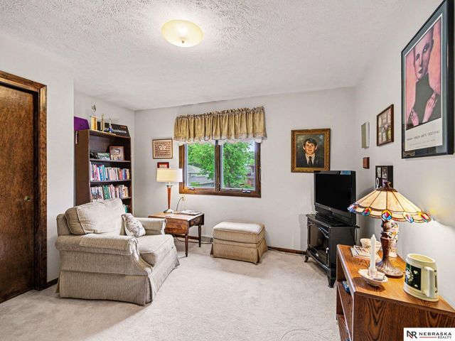 3202 Redwing Drive, Bellevue, NE 68123