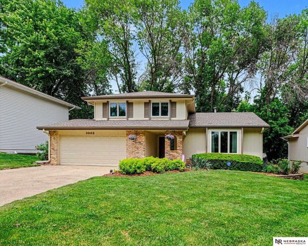 3202 Redwing Drive, Bellevue, NE 68123