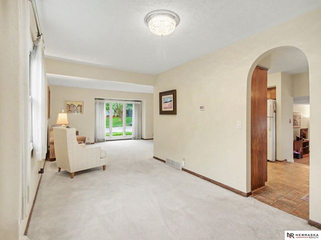 3202 Redwing Drive, Bellevue, NE 68123
