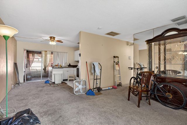 2923 NW 48th Street, Tamarac, FL 33309