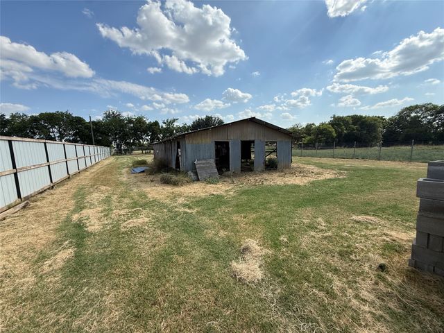 1009 W 7th Street, Justin, TX 76247