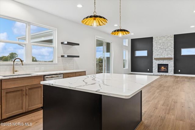 114 Kinloch Drive, Perrysburg, OH 43551