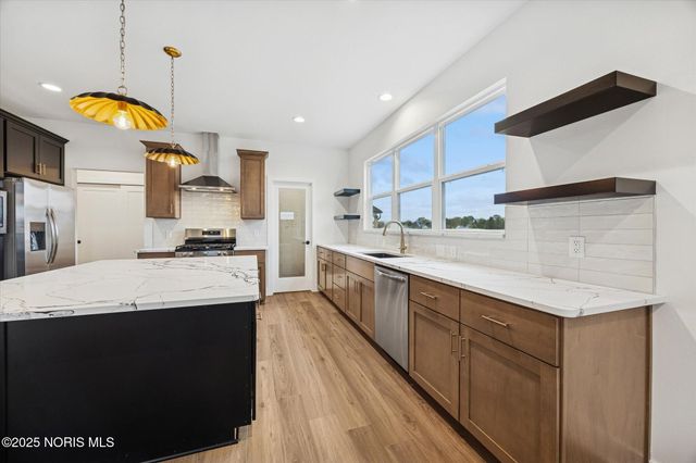 114 Kinloch Drive, Perrysburg, OH 43551