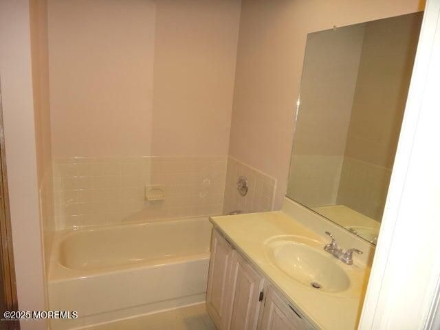 422 Indigo Court, Morganville, NJ 07751