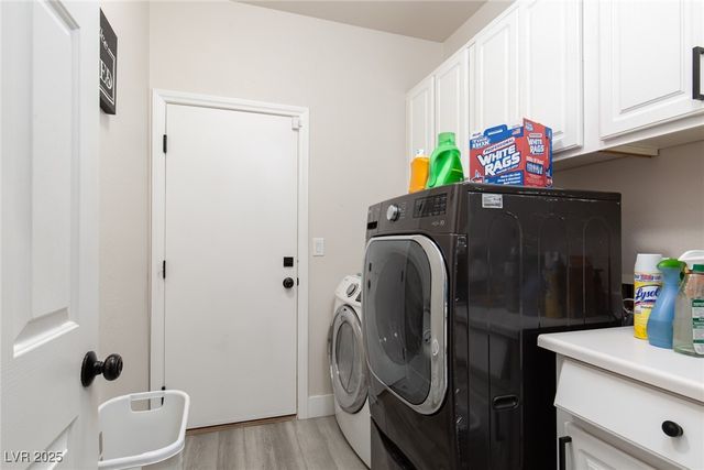 1110 Winter Storm Drive, Henderson, NV 89052