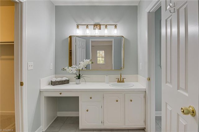 5090 Cobblestone Road, Winston-salem, NC 27106