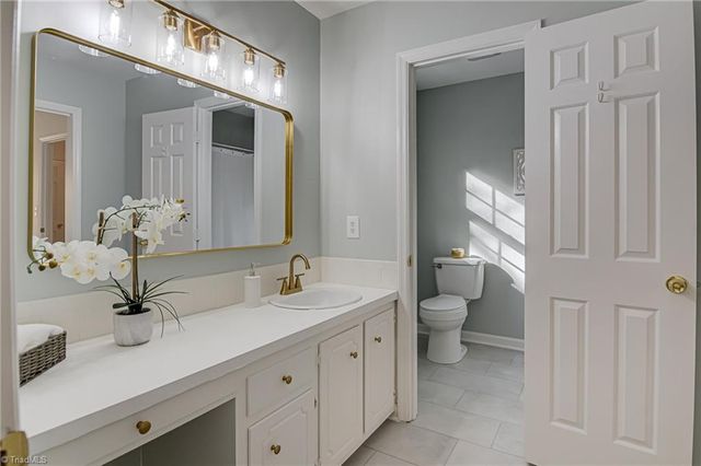 5090 Cobblestone Road, Winston-salem, NC 27106