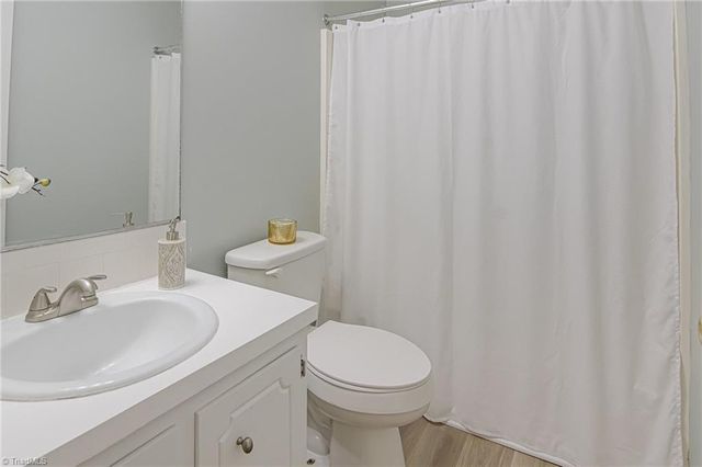 5090 Cobblestone Road, Winston-salem, NC 27106