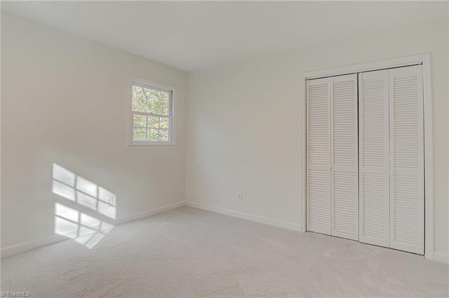 5090 Cobblestone Road, Winston-salem, NC 27106