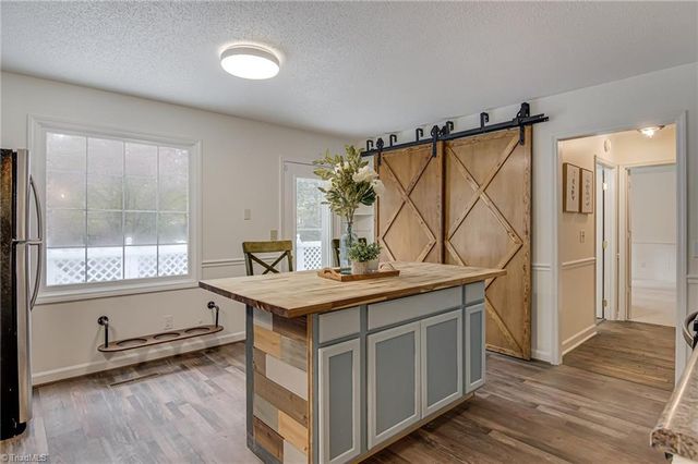 5090 Cobblestone Road, Winston-salem, NC 27106