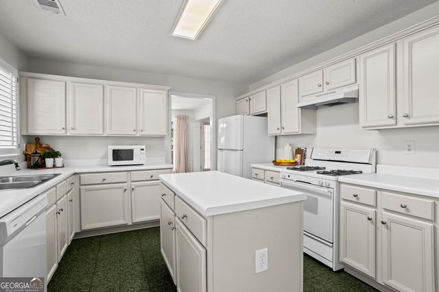 3445 Lakeheath Drive, Cumming, GA 30041