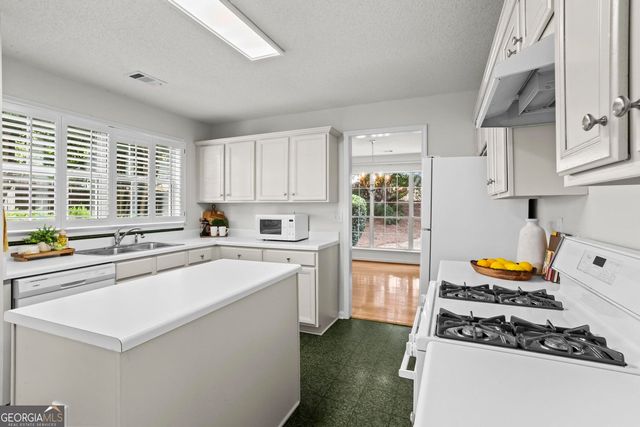 3445 Lakeheath Drive, Cumming, GA 30041