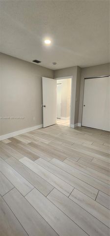 800 SW 10th Ave 840, Hallandale Beach, FL 33009