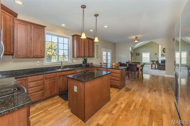 431 Ridge Meadow Lane, Washington, MO 63090