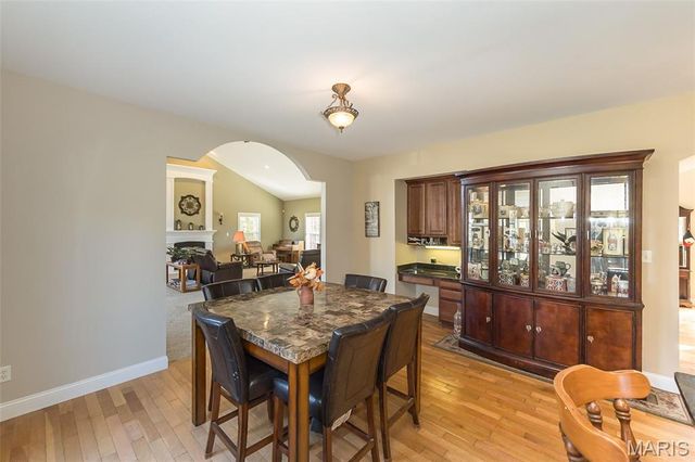 431 Ridge Meadow Lane, Washington, MO 63090