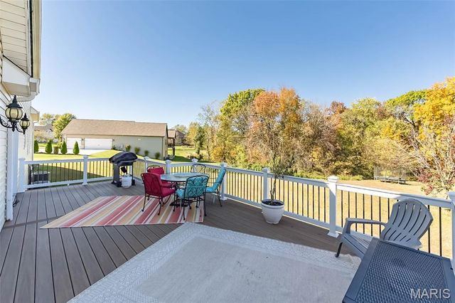 431 Ridge Meadow Lane, Washington, MO 63090