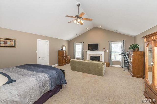 431 Ridge Meadow Lane, Washington, MO 63090