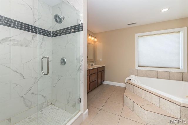 431 Ridge Meadow Lane, Washington, MO 63090