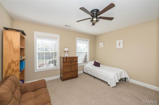 431 Ridge Meadow Lane, Washington, MO 63090