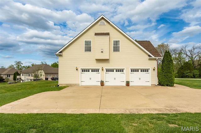 431 Ridge Meadow Lane, Washington, MO 63090
