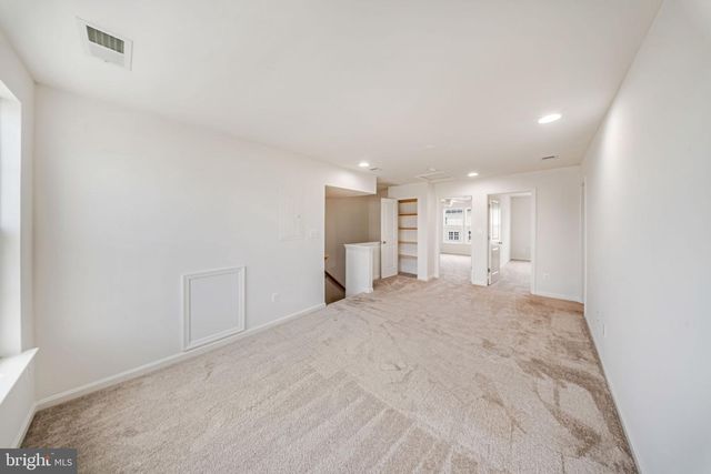 9326 ALVYN LAKE CIR, Bristow, VA 20136