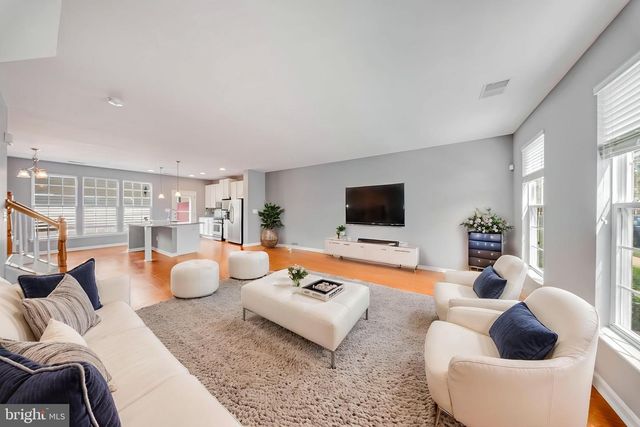 9326 ALVYN LAKE CIR, Bristow, VA 20136