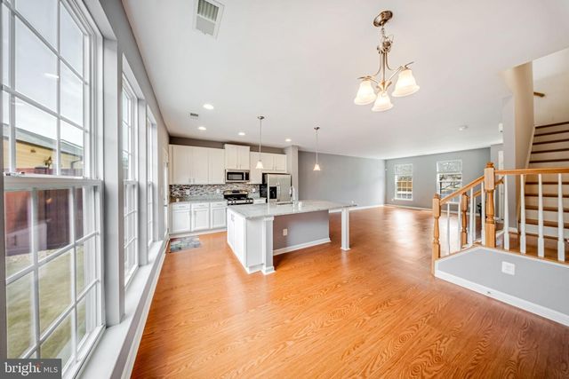 9326 ALVYN LAKE CIR, Bristow, VA 20136