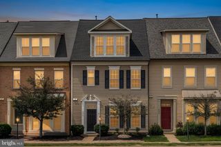 9326 ALVYN LAKE CIR, Bristow, VA 20136