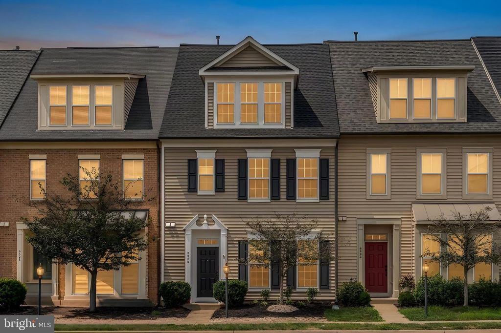 9326 ALVYN LAKE CIR, Bristow, VA 20136