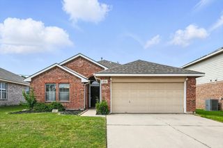 1056 Breeders Cup Drive, Fort Worth, TX 76179