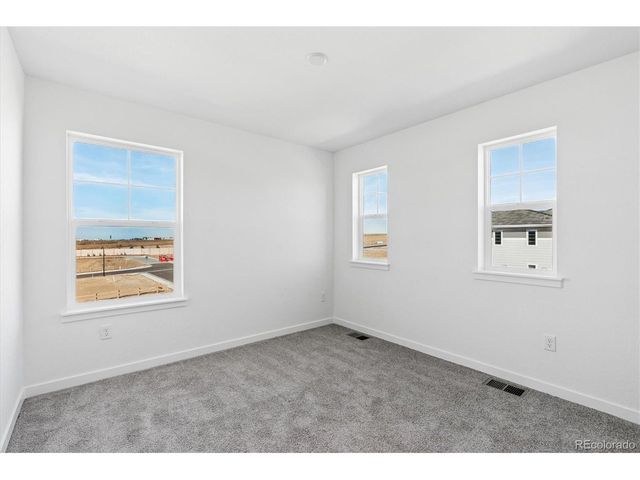 9116 Hayden Peak St, Englewood, CO 80112