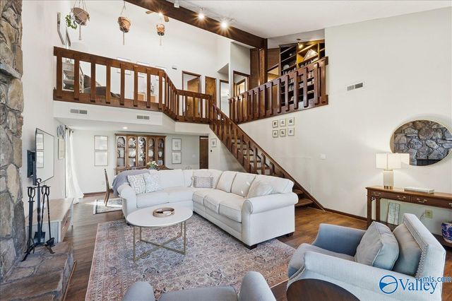 1902 Helmsdale Circle, Huntsville, AL 35803