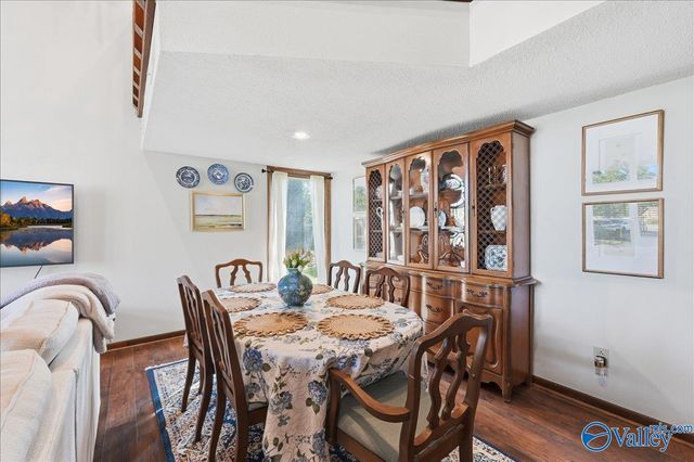 1902 Helmsdale Circle, Huntsville, AL 35803