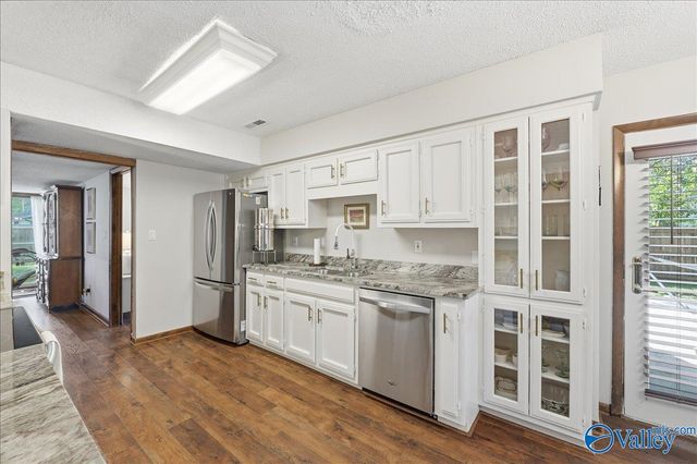 1902 Helmsdale Circle, Huntsville, AL 35803