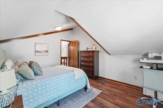 1902 Helmsdale Circle, Huntsville, AL 35803